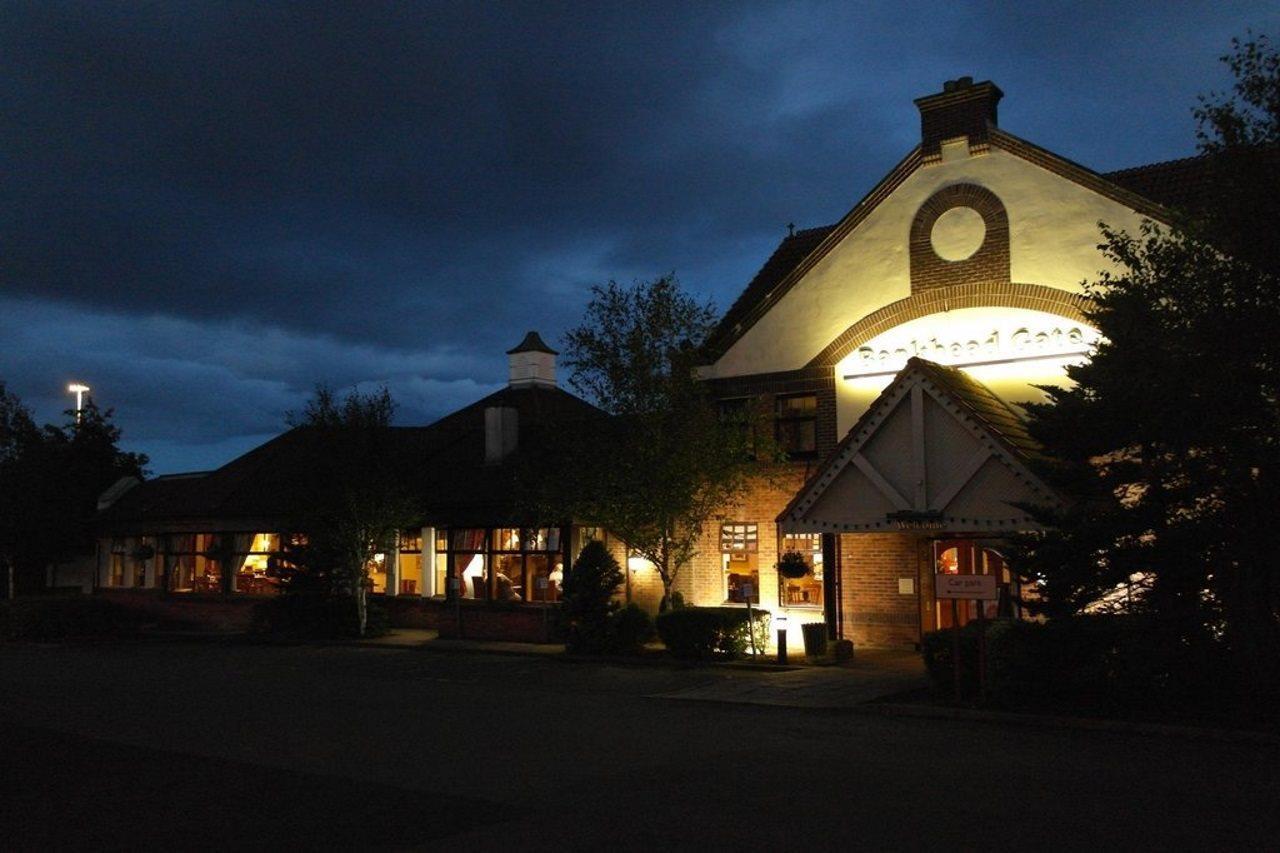 Premier Inn Glenrothes Bagian luar foto