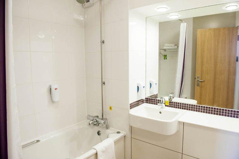 Premier Inn Glenrothes Bagian luar foto